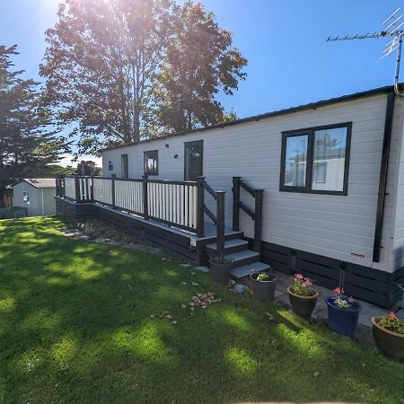 Stunning Luxury Caravan On Edge Of New Forest On Shorefield Country Park Entertainment And Leisure Passes Included 밀퍼드온시 외부 사진