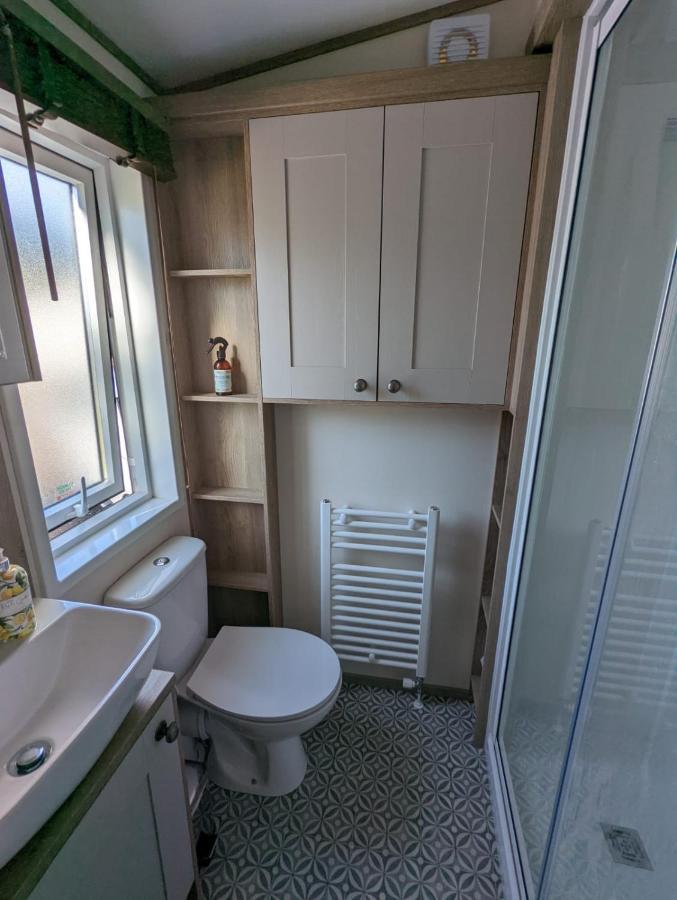 Stunning Luxury Caravan On Edge Of New Forest On Shorefield Country Park Entertainment And Leisure Passes Included 밀퍼드온시 외부 사진